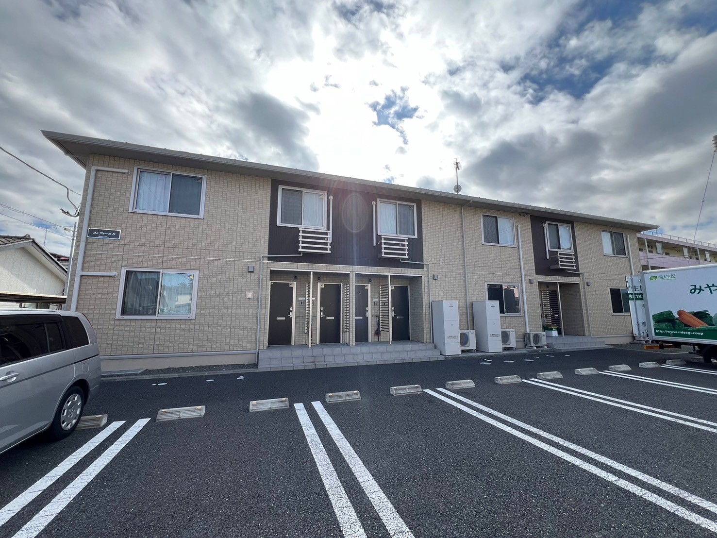 建物外観　外観部分・オール電化！日当たり良好な物件です♪