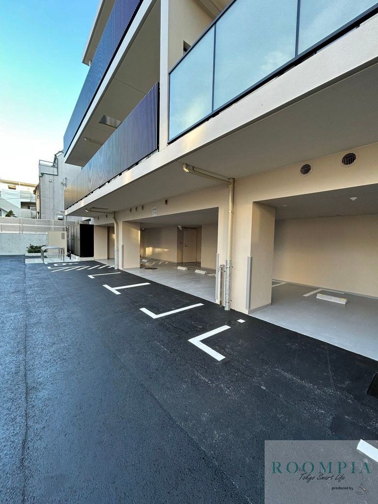 駐車場　駐車場