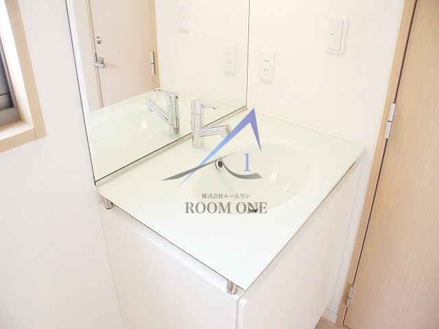 洗面設備　独立洗面台です。