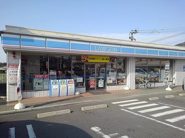 コンビニ　ローソン 玖珠グリーンプラザ店（コンビニ）まで120m