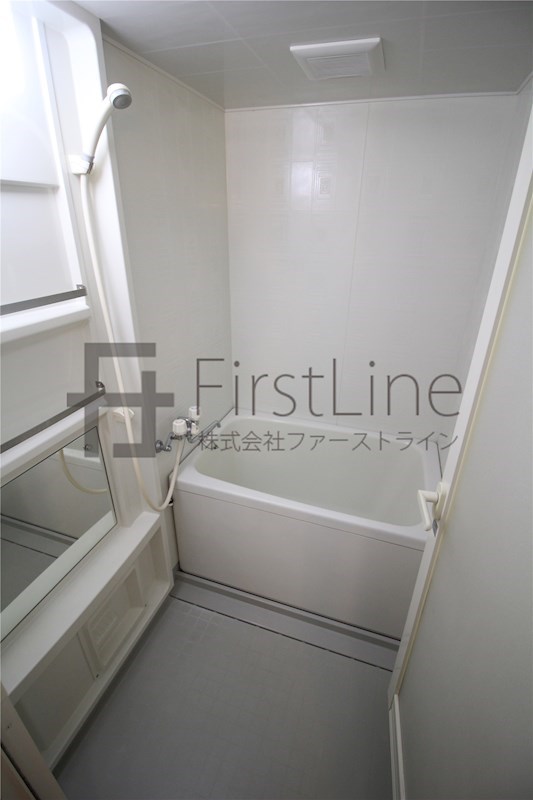 バス・シャワールーム　別号室の写真です