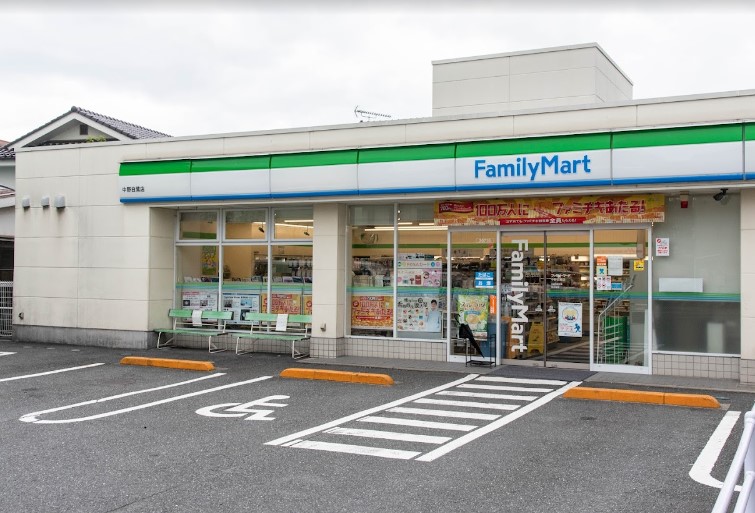 コンビニ　ファミリーマート 中野白鷺店（コンビニ）まで948m