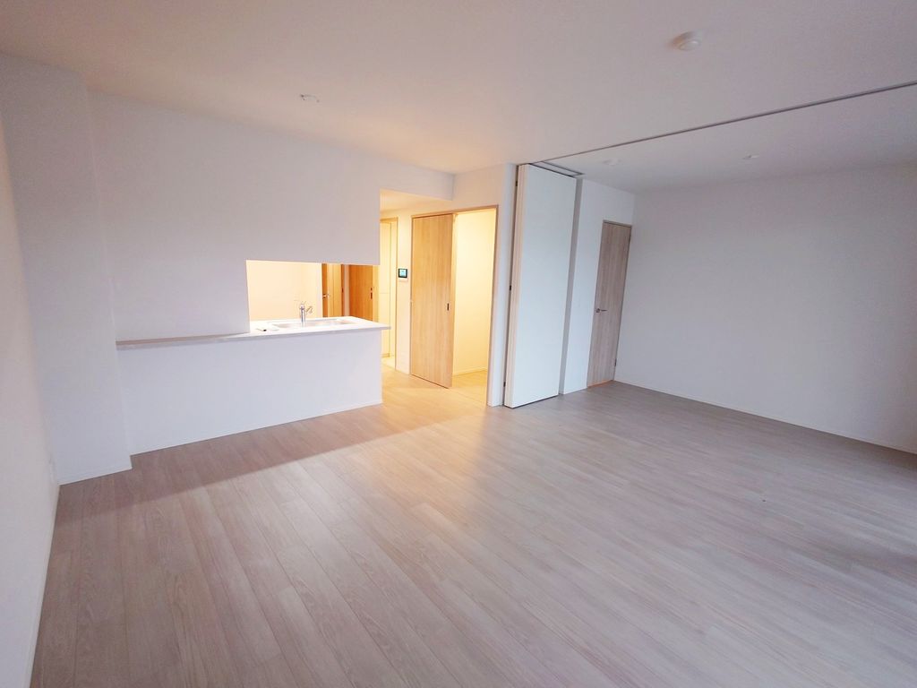 居室・リビング　同タイプの間取り部屋の写真です。お色等異なる場合があります。