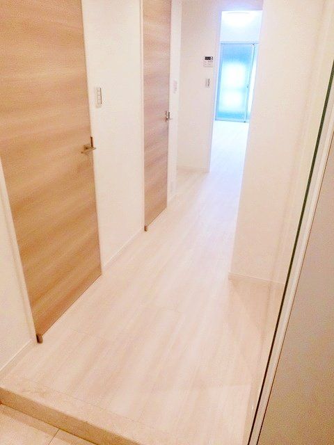 玄関　お部屋探しは株式会社　タウンハウジング　までお気軽にお問合…