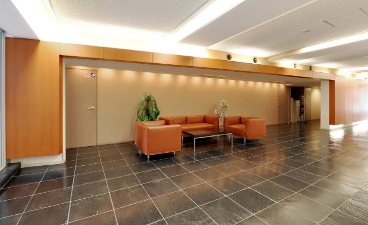 ロビー　★見学予約受付中★