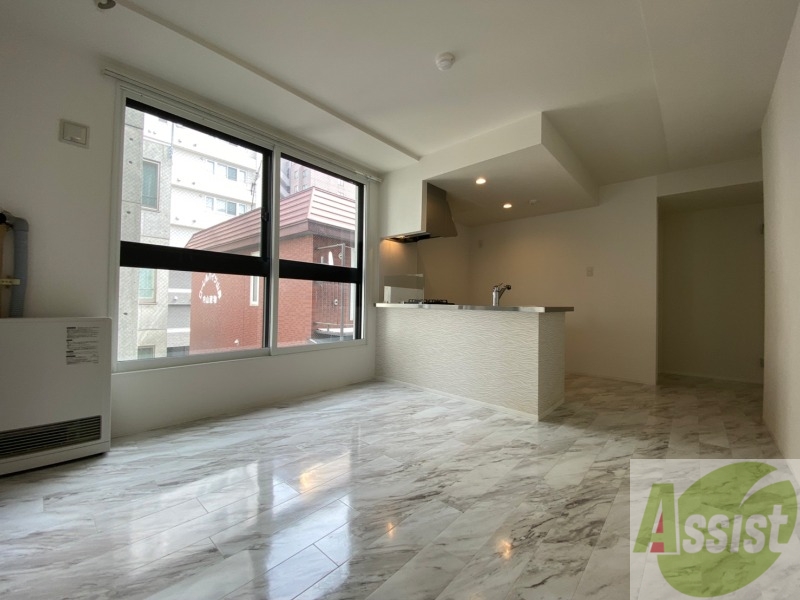 居室・リビング　くてキレイなお部屋が広がっていて、充実した生活が送れそう。