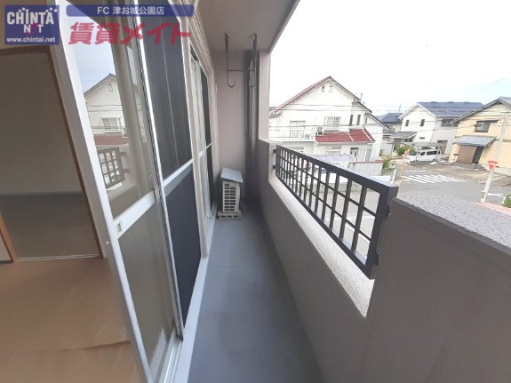 バルコニー　別部屋同タイプ