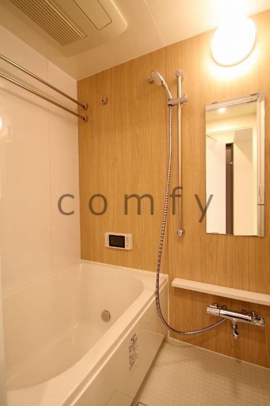 バス・シャワールーム　バスルーム