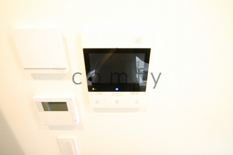 セキュリティ　モニター付きインターホン