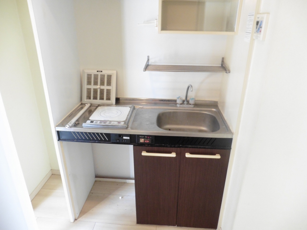 キッチン　キッチン（圧縮済）