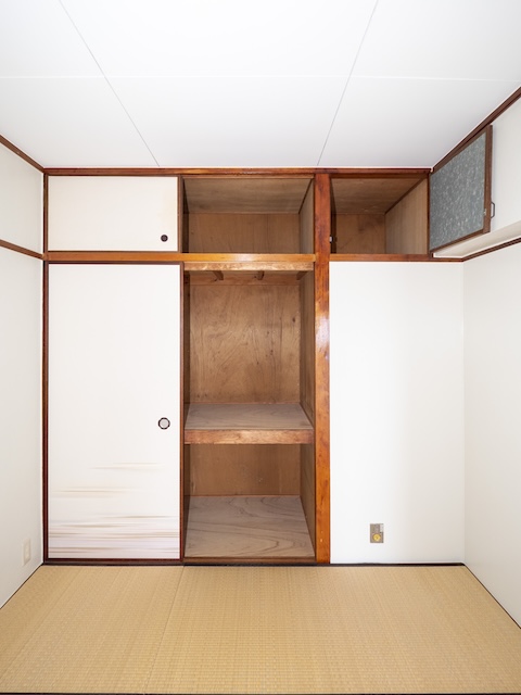 収納　押入れと天袋