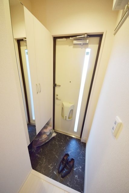 玄関　★お部屋探しは株式会社タウンハウジング東京まで★