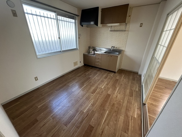 居室・リビング　別号室の写真です