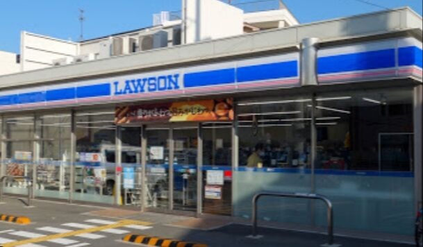 コンビニ　ローソン淀川三津屋南二丁目店（コンビニ）まで266m