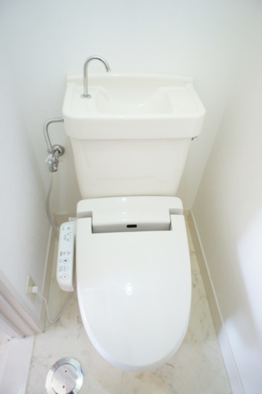 トイレ　図面と現状に相違がある場合には現状を優先