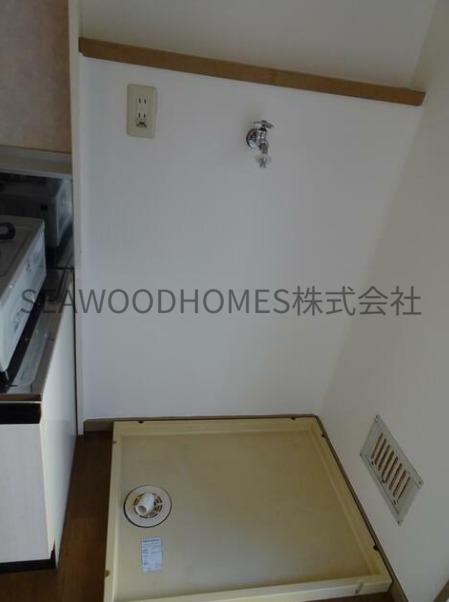 その他設備　室内洗濯機置き場です。防水パンで水漏れの心配なし！