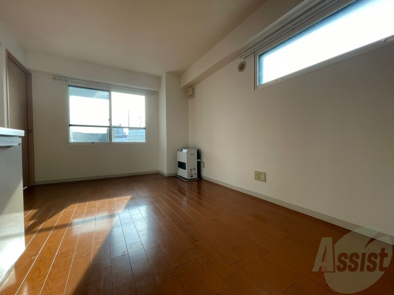 居室・リビング　広々としたリビングですね。使い勝手がよさそうですね！