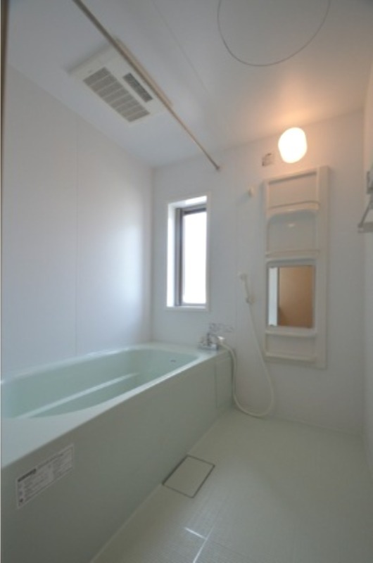 バス・シャワールーム　図面と現状に相違がある場合には現状を優先