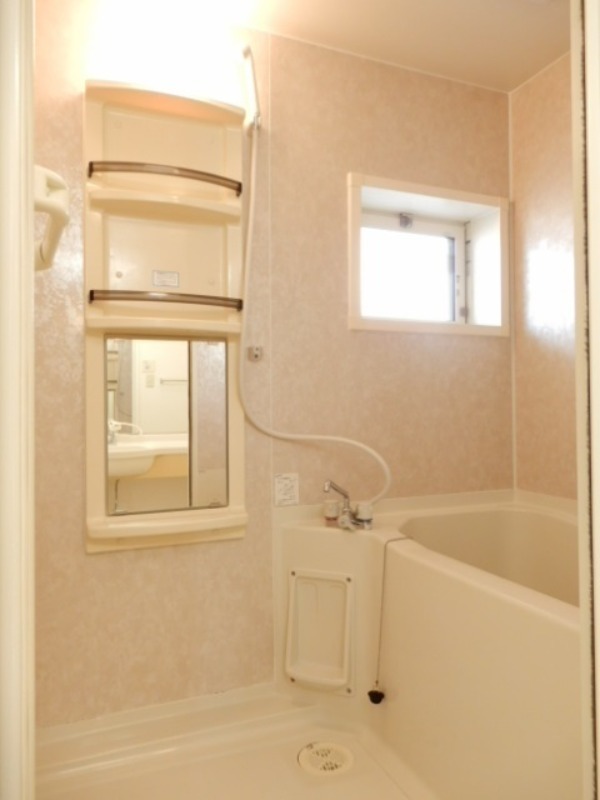 バス・シャワールーム　図面と現状に相違がある場合には現状を優先