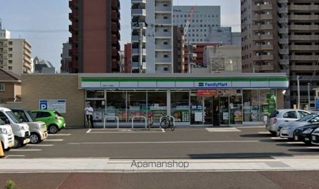 コンビニ　ファミリーマート仙台二十人町店（コンビニ）まで100m