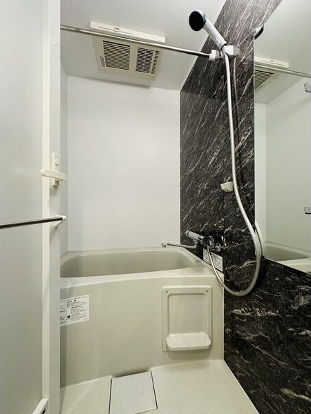 バス・シャワールーム　★☆他社掲載も内見や契約可能！相見積もり大歓迎☆★