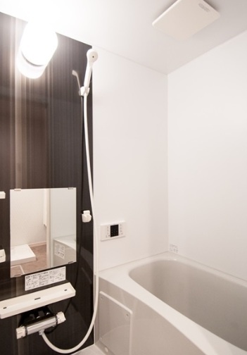 バス・シャワールーム　※別号室の写真です