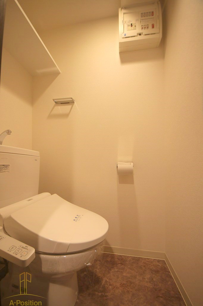 トイレ　スプランディッド難波元町DUE