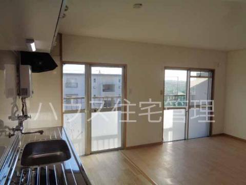 居室・リビング　リビング