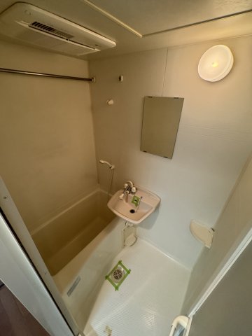 バス・シャワールーム　日々の暮らしに欠かせないお風呂です