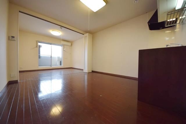 居室・リビング　明るいお部屋です