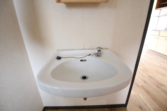 洗面設備　別室の参考写真です。※現況優先