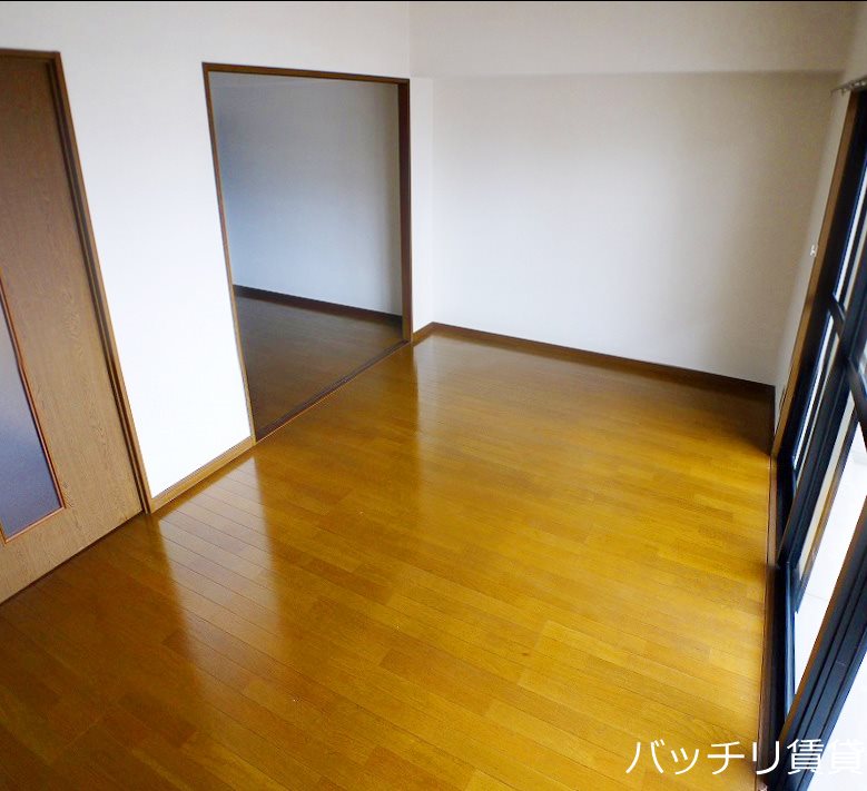 居室・リビング　＊画像は別部屋の為イメージ、現状優先致します