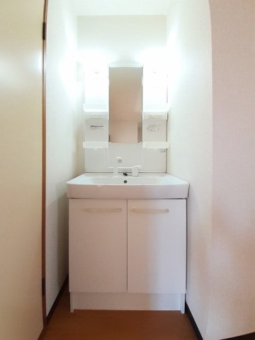 洗面設備　広い洗面スペース