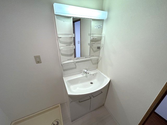 洗面設備　参考写真。