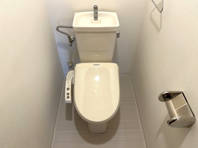 トイレ　参考写真。