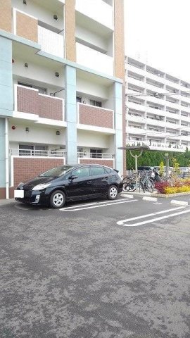 駐車場　カースペースがあります