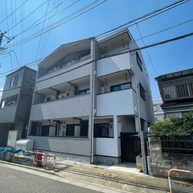 建物外観　２０２２年築