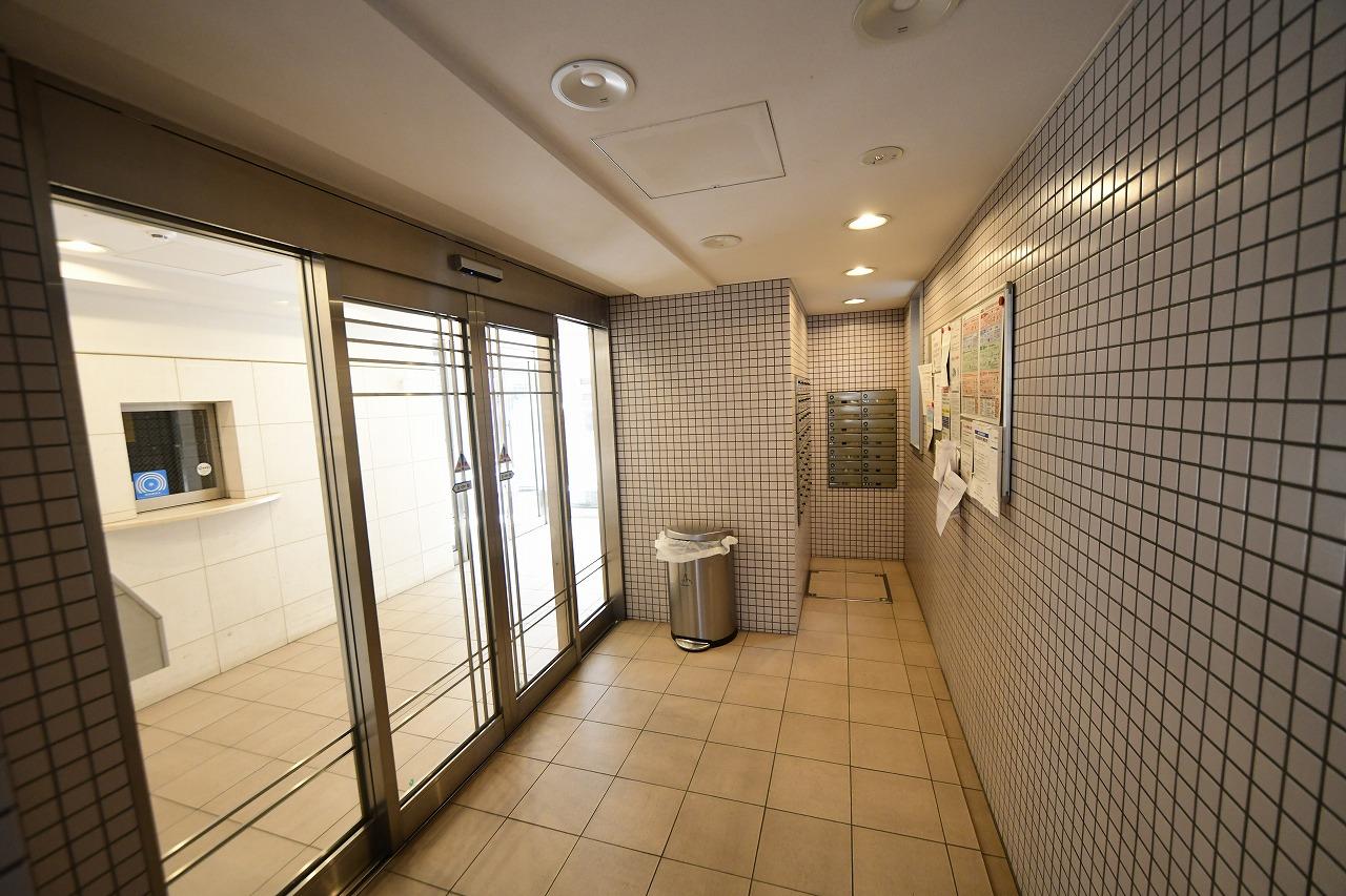 エントランス　エントランス