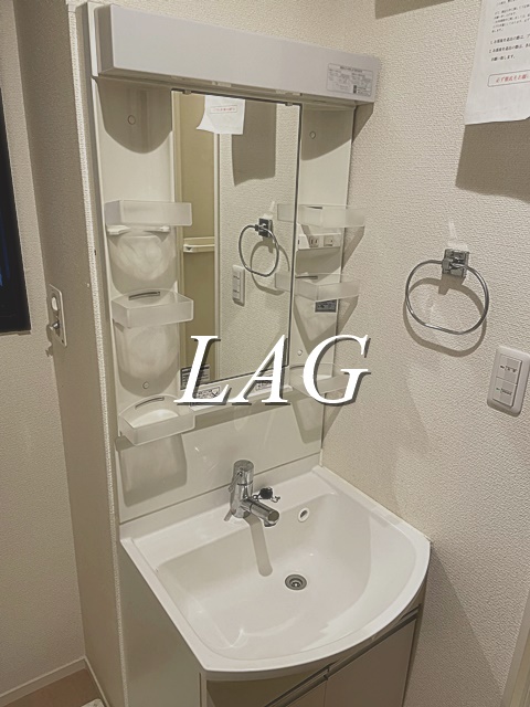 洗面設備　洗面台です。（同仕様です。）