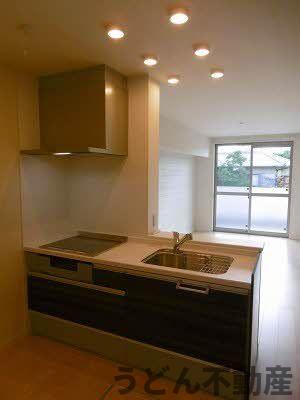 キッチン　うどん県のお部屋探しはうどん不動産へ うどんちゃんとLINE