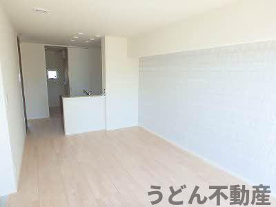 居室・リビング　うどん県のお部屋探しはうどん不動産へ うどんちゃんとLINE