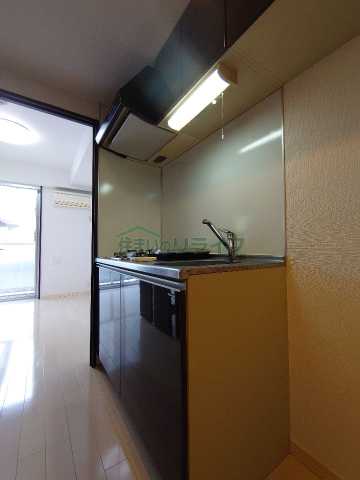 キッチン　別部屋参考写真です