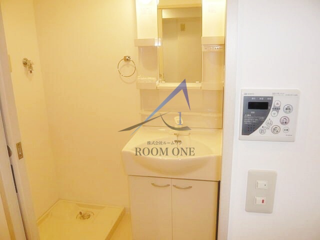 洗面設備　洗面台です。