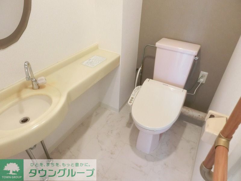 トイレ　★お部屋探しは株式会社タウンハウジング東京まで★