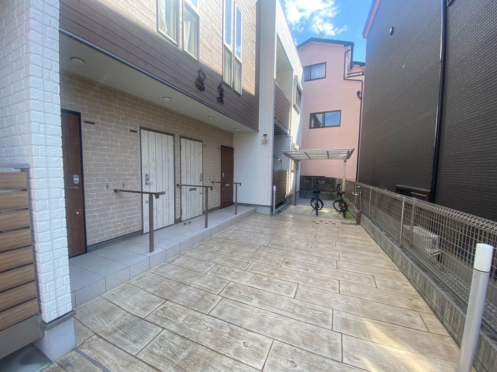 エントランス　エントランス