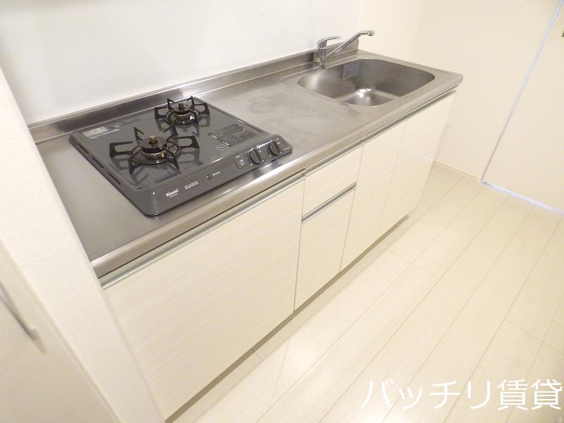 キッチン　同型タイプの為、現状を優先致します。