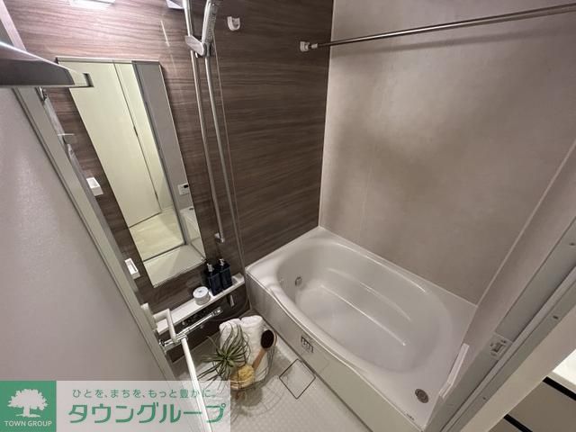 バス・シャワールーム　家具はイメージです