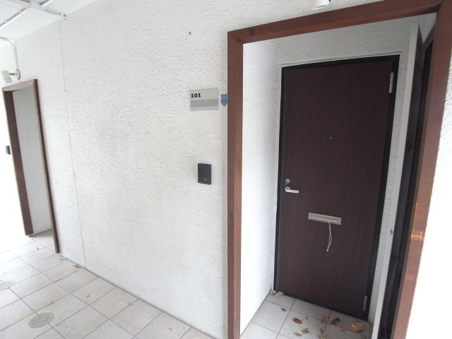 住吉VALORE2の玄関写真