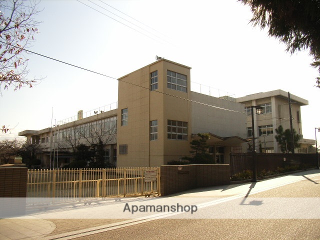 小学校　木津川市立相楽小学校（小学校）まで551m
