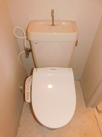 トイレ　※写真は他号室です